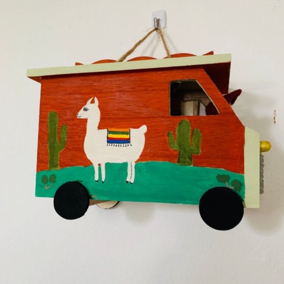 Western Wooden Birdhouse - Picture 3 of 5